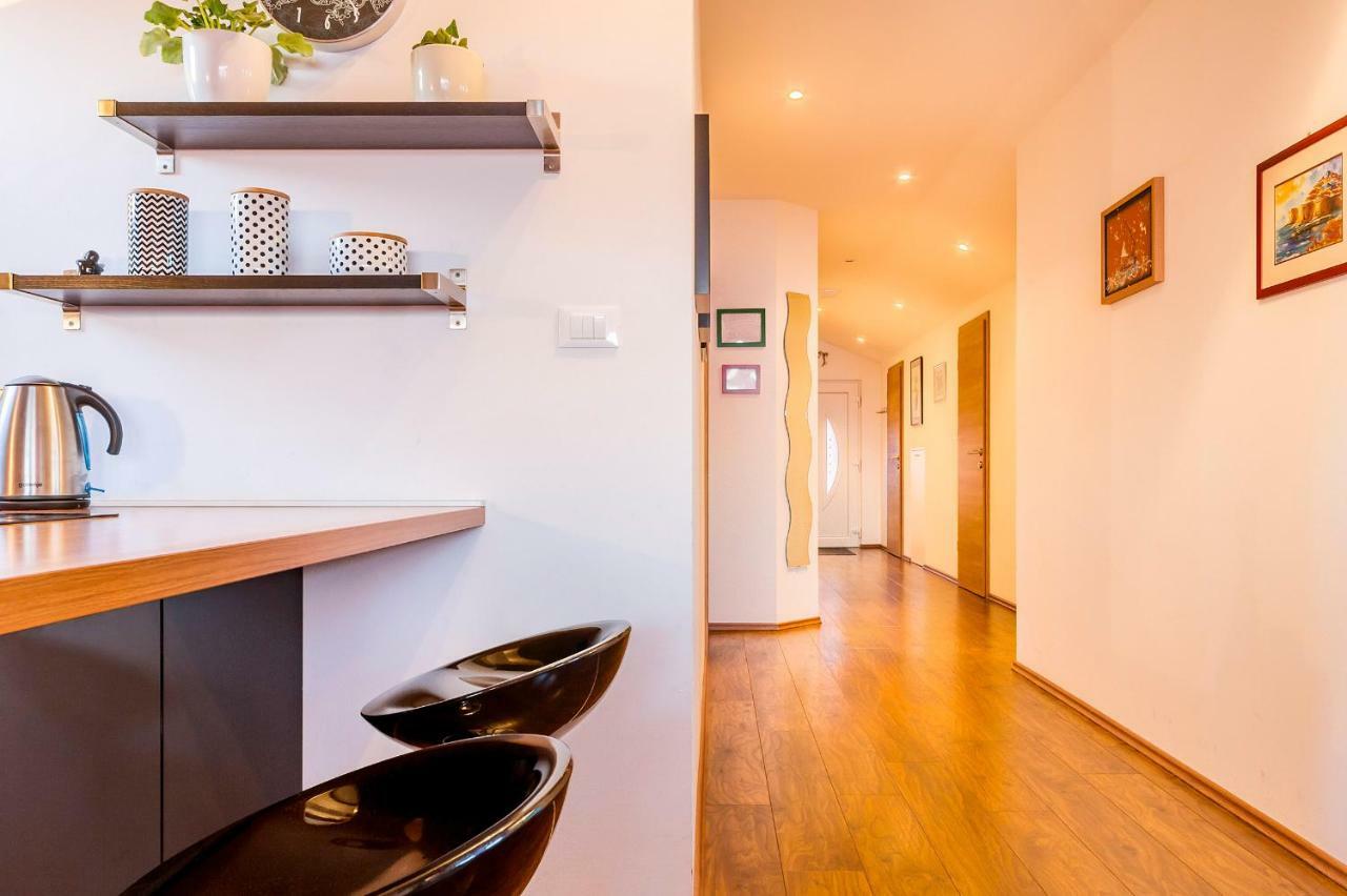 Apartment Lena Rijeka Exteriör bild